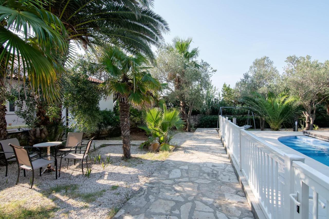 Beach Boy & Pool Girl Apartments Vir Eksteriør bilde