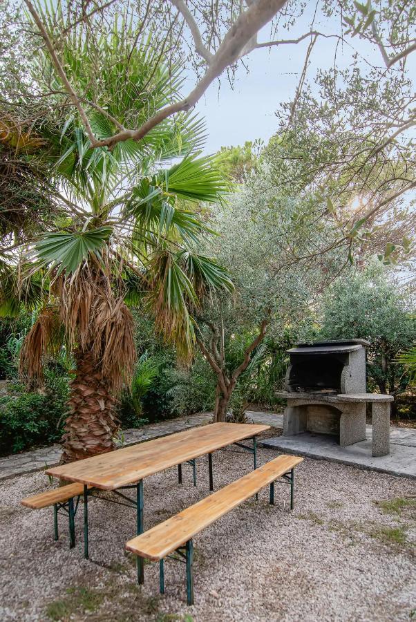 Beach Boy & Pool Girl Apartments Vir Eksteriør bilde